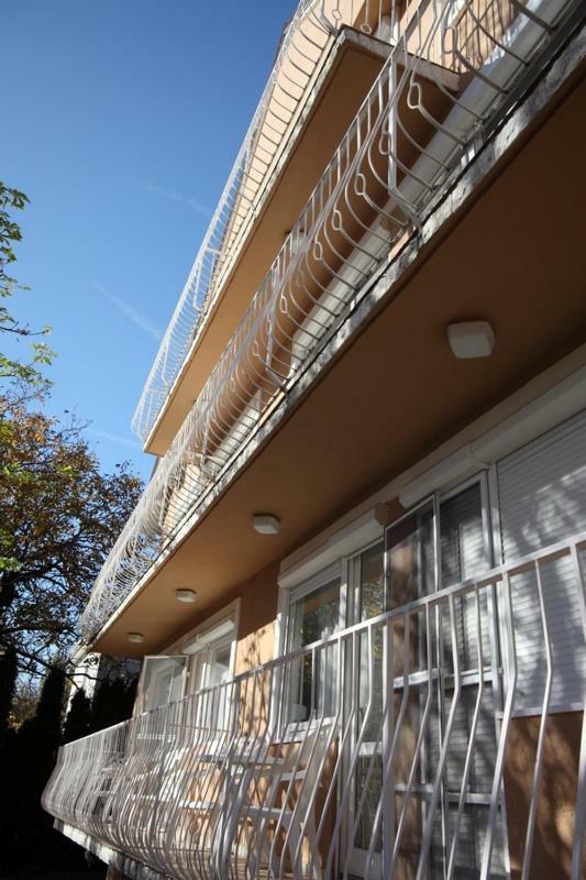 Siesta Apartmanhaz Balatonfuered Ngoại thất bức ảnh